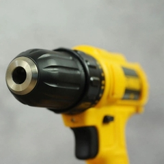 Máy khoan vặn vít pin Dewalt DCD700C2A 12V