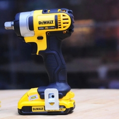 Máy bắn bu lông pin Dewalt DCF880D2 18V