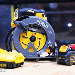 Máy cưa đĩa pin Dewalt DCS575T2-KR 54V