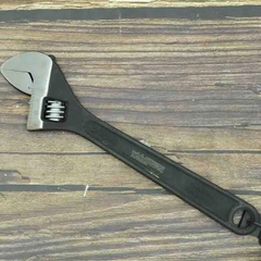 Mỏ lết 12