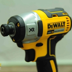 Máy Vặn Vít Pin Dewalt DCF887M2 | Không Chổi Than 18V - 4.0Ah Bảo Hành 3 Năm