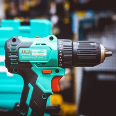 Máy khoan pin 20V/4.0Ah không chổi than DCA ADJZ2050EM