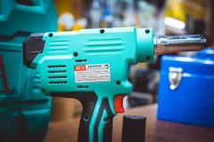 Máy rút river dùng pin (12V) DCA ADPM40EK