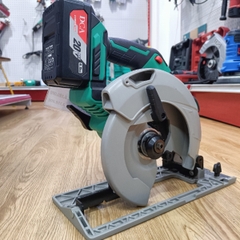 Máy cưa đĩa pin 20V 165mm DCA ADMY165DM