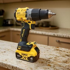 Máy khoan pin động lực 18V có búa Dewalt DCD805M2T