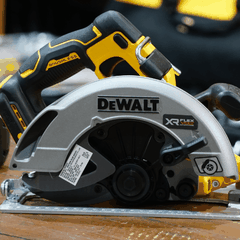 DEWALT DCS573N-KR