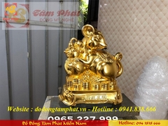 Tượng chuột vàng mini ôm bình hồ lô tại xưởng