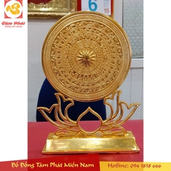 Quà tặng để bàn - Mặt trống đồng đế sen mạ vàng 24k