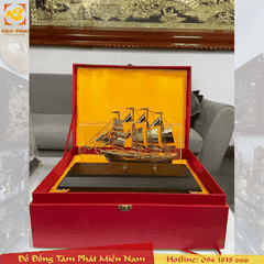 Mô hình thuyền buồm mạ vàng 24k - Thuận buồm xuôi gió HCM