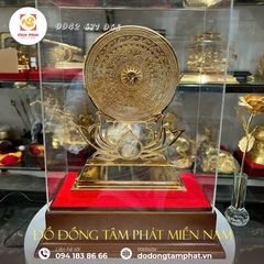 Quà tặng để bàn - Mặt trống đồng đế sen mạ vàng 24k