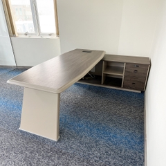 Bàn Giám Đốc Nhập Khẩu BNK006