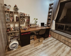 Bàn làm việc ikea