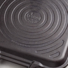 Chảo gang Lodge - P12SGR3 Chảo gang nướng hình vuông 30.48cm