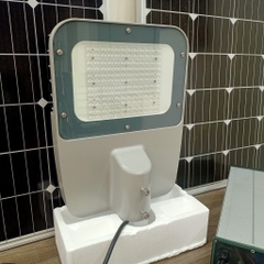 Đèn Đường LED Năng Lượng Mặt Trời 100w mẫu đèn BRP 371; 372; 373 OEM Philips