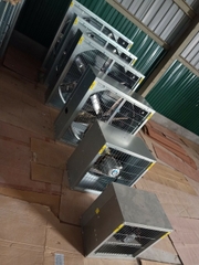 Quạt làm mát cho trang trại.
