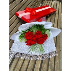 VD-6 Premium Red Rose Box