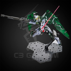 MG 1/100 THE GUNDAM BASE LIMITED GUNDAM DYNAMES [CLEAR COLOR]