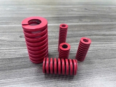 Lò xo khuôn màu đỏ TM