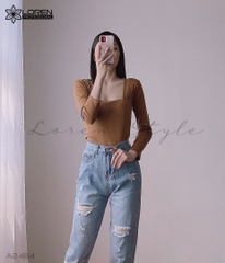 Áo thun nữ LOREN tay dài cổ vuông nâu A2484