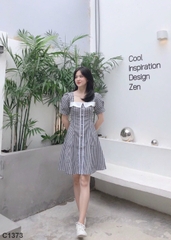 Đầm caro phối cổ trắng C1373