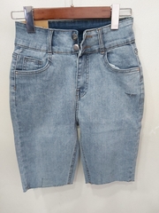 Quần jean ngố 2 nút tua xanh B5218
