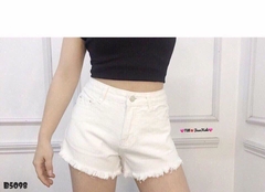 Quần kaki short tua trắng B5098