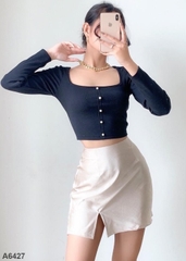 Áo croptop cổ vuông đính cườm đen A6427