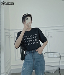 Áo thun nữ LOREN in chữ đen A2770