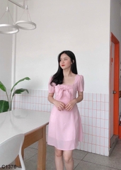 Đầm cổ vuông nơ hồng C1376