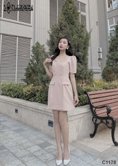 Đầm cổ vuông nút bọc hồng C1178