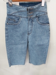 Quần jean ngố nhiều nút tua xanh B5217