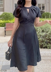 Đầm LOREN xòe cổ tròn đen C1129