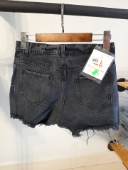 Quần jean short nhiều nút tua đen B5017