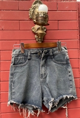 Quần jean short tua đen B5019