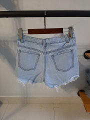 Quần jean short nhiều nút tua xanh B5016