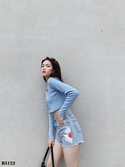 Quần jean short hoa cúc tua xanh B5123
