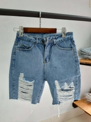 Quần jean ngố rách tua xanh B5053