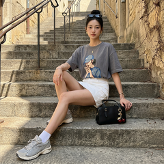 Áo thun nữ LOREN Taylo cá tính A21077