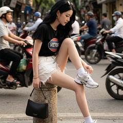 Áo thun nữ LOREN Regular Victory A21093