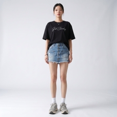Áo thun nữ LOREN chữ Gust sunday đen A2745