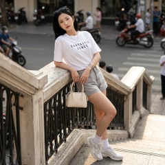 Áo thun nữ LOREN chữ in trắng A2750