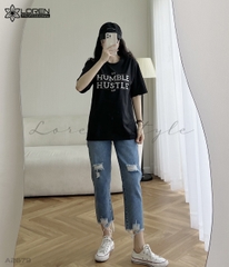 Áo thun nữ LOREN hình chữ đen A2679