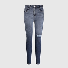Quần jean nữ skinny LOREN lửng rách gối B51042
