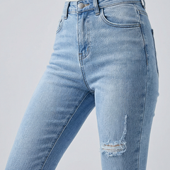 Quần jean nữ skinny LOREN lửng rách gối B51042