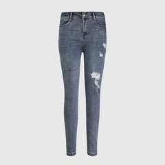 Quần jean nữ skinny LOREN wash rách gối B51045