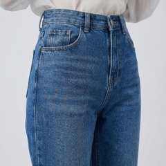 Quần jean baggy LOREN xẻ tua xanh B5388