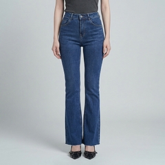 Quần jean nữ LOREN ống bas B5989