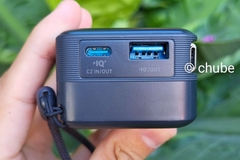 Trên Tay Pin Dự Phòng Kèm Cáp Anker Nano A1638