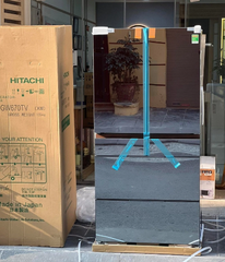 Tủ lạnh Hitachi R-GW670TV XM, 6 cửa ,670L ,làm đá tự động , mặt gương xám khói