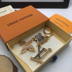 LOUIV Key Charm M67119